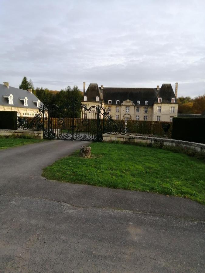 Au Repos Du Verger Couvrelles Exterior foto