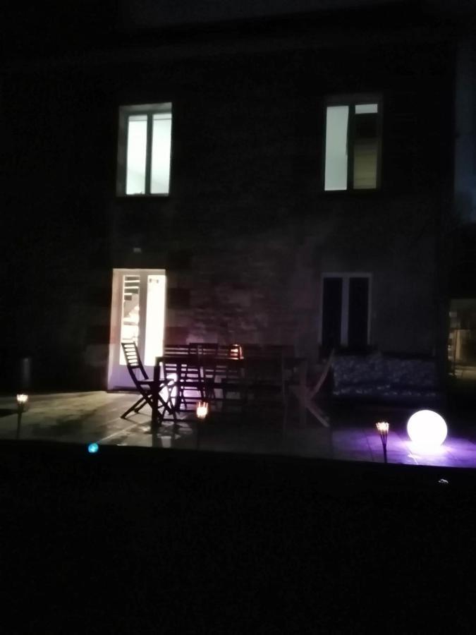Au Repos Du Verger Couvrelles Exterior foto